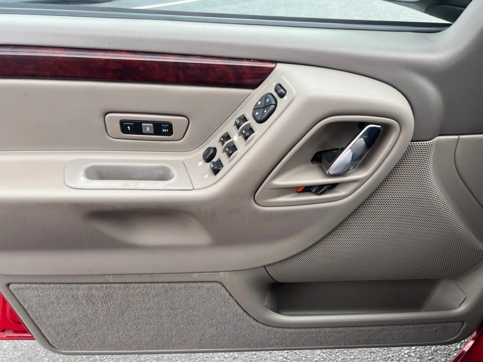 2004 Jeep Grand Cherokee Limited — photo 19