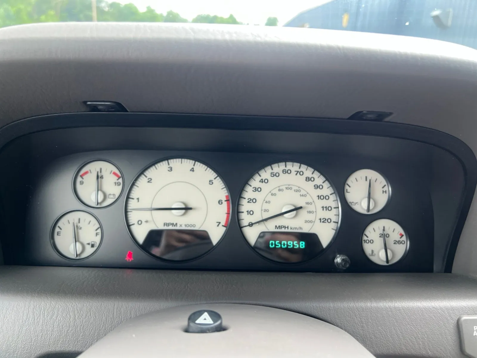2004 Jeep Grand Cherokee Limited — photo 13