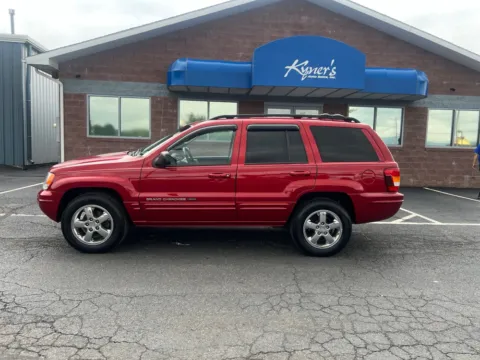 Photos of 2004 Jeep Grand Cherokee Limited for sale in Chambersburg, PA at Kyner's Auto Sales, Inc.