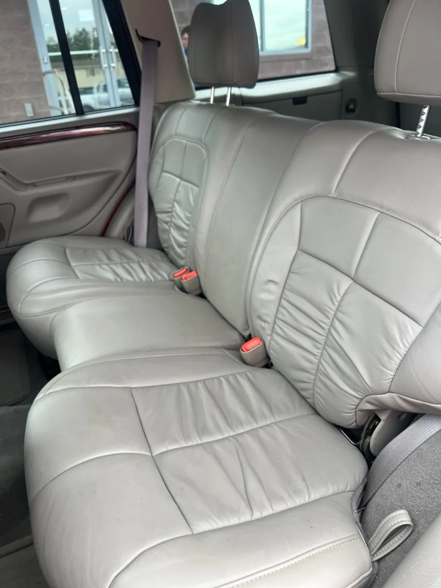 2004 Jeep Grand Cherokee Limited — photo 23