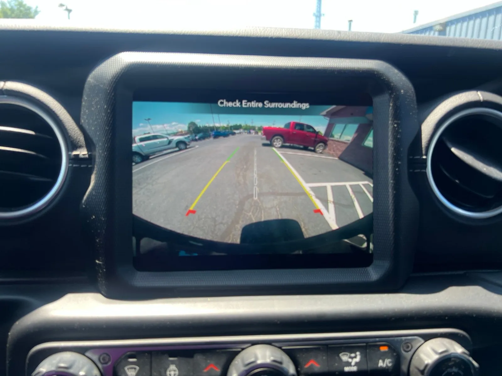 2022 Jeep Wrangler Unlimited Sahara 4xe — photo 14