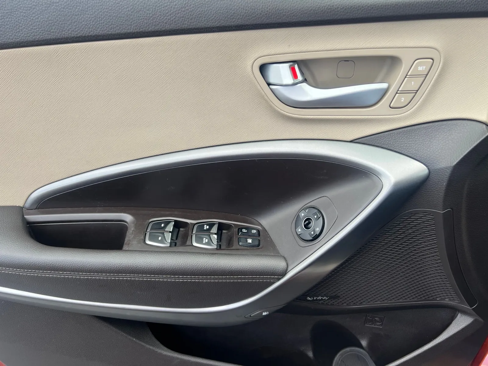 2017 Hyundai Santa Fe Sport 2.0T Ultimate — photo 18