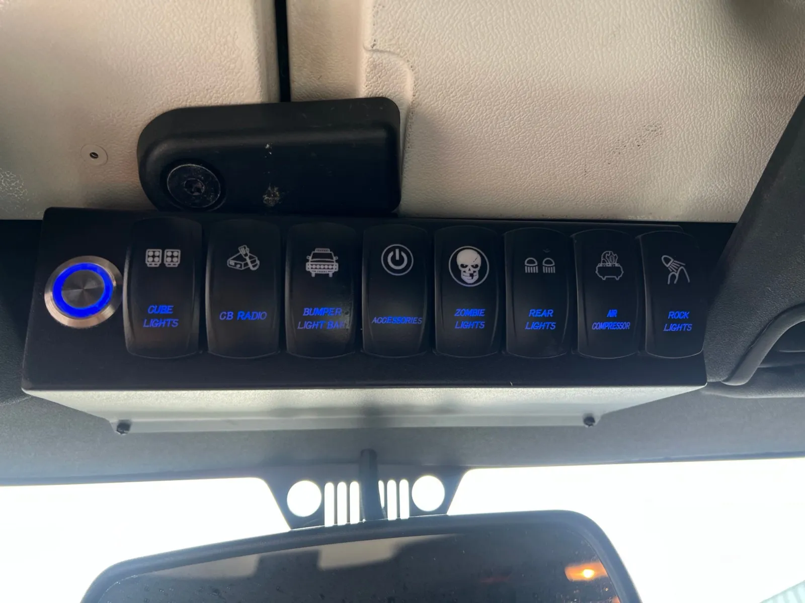 2017 Jeep Wrangler Unlimited Sport — photo 16