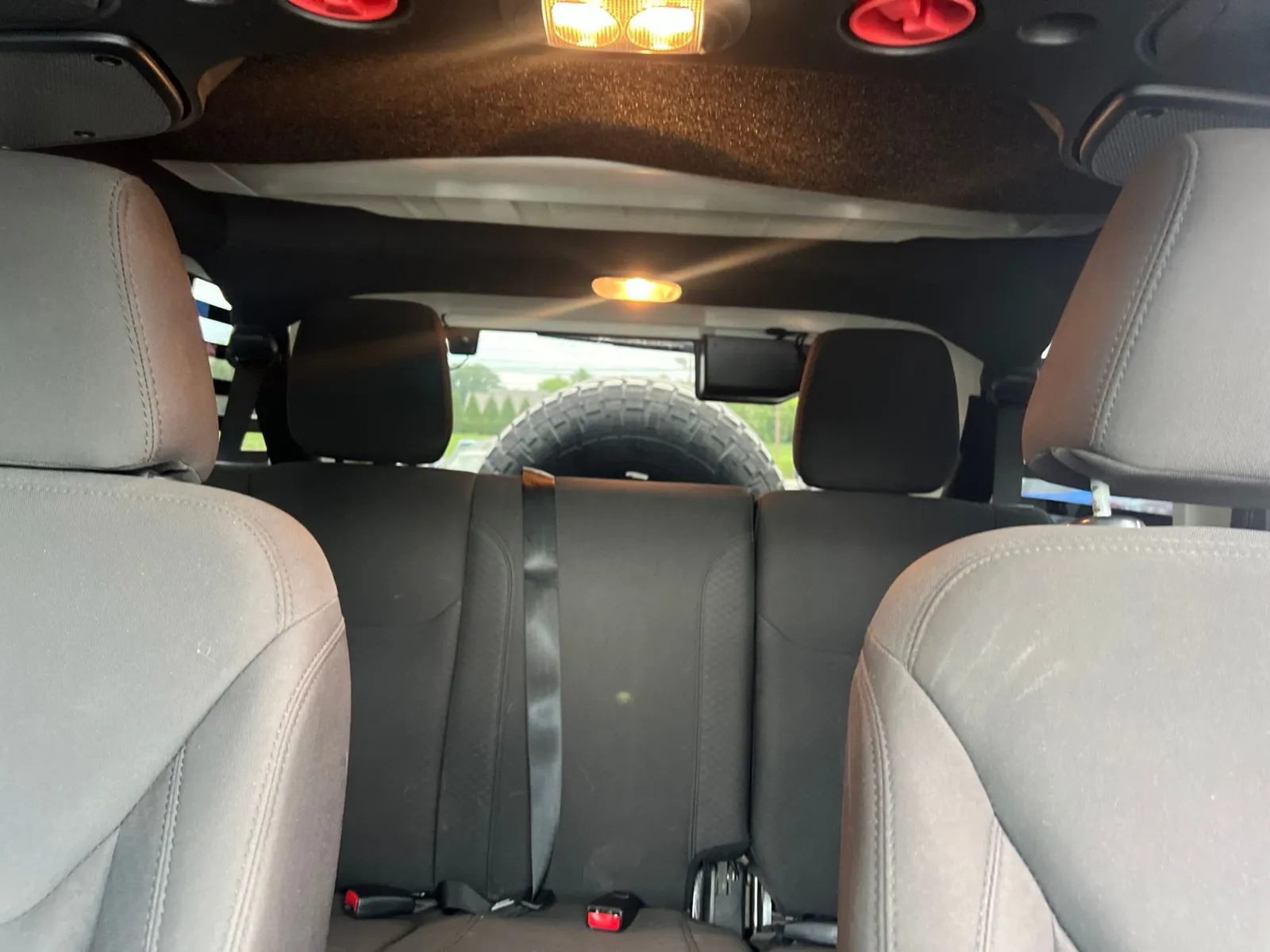 2017 Jeep Wrangler Unlimited Sport — photo 18