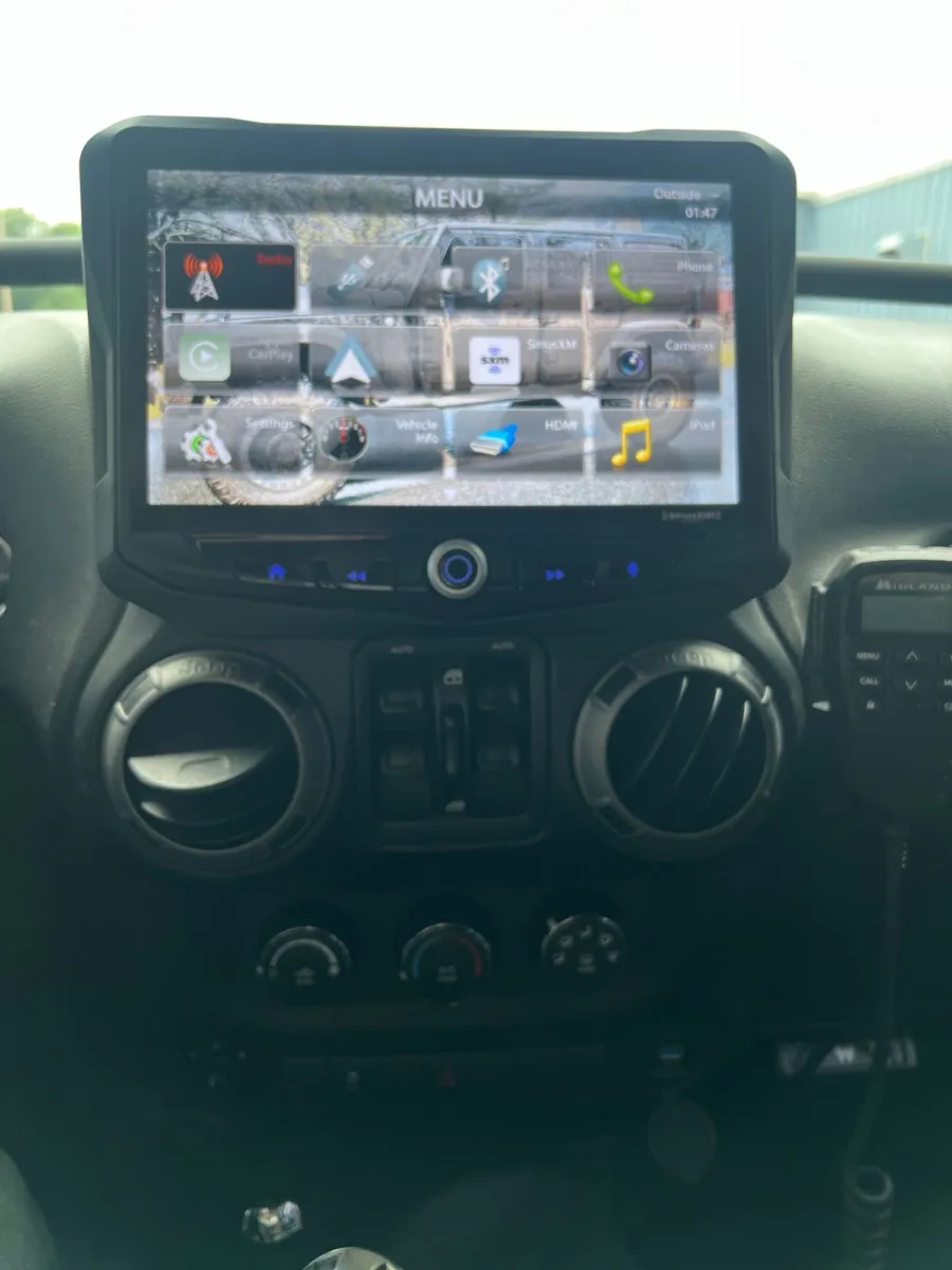 2017 Jeep Wrangler Unlimited Sport — photo 13