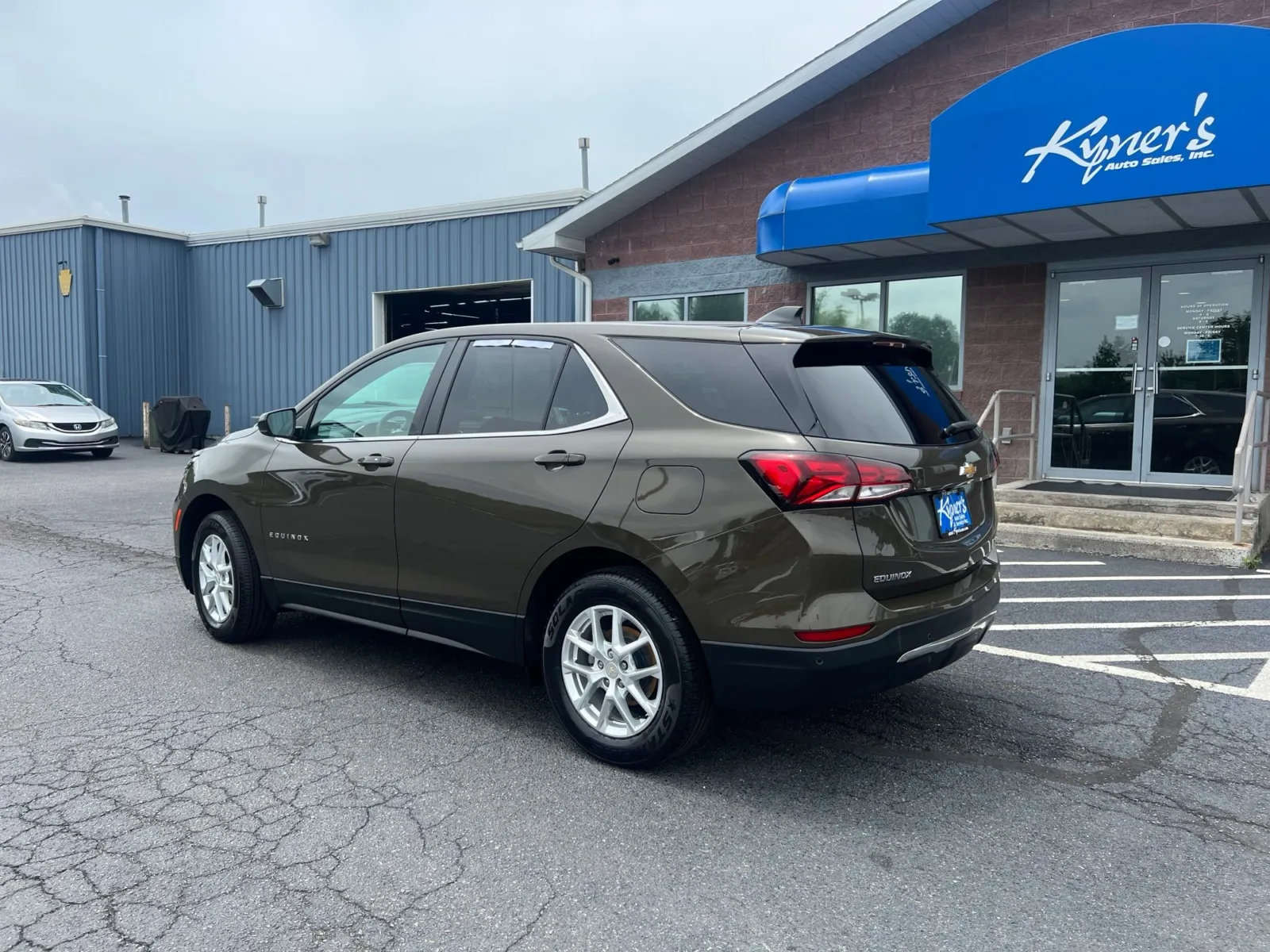 2023 Chevrolet Equinox LT — photo 4