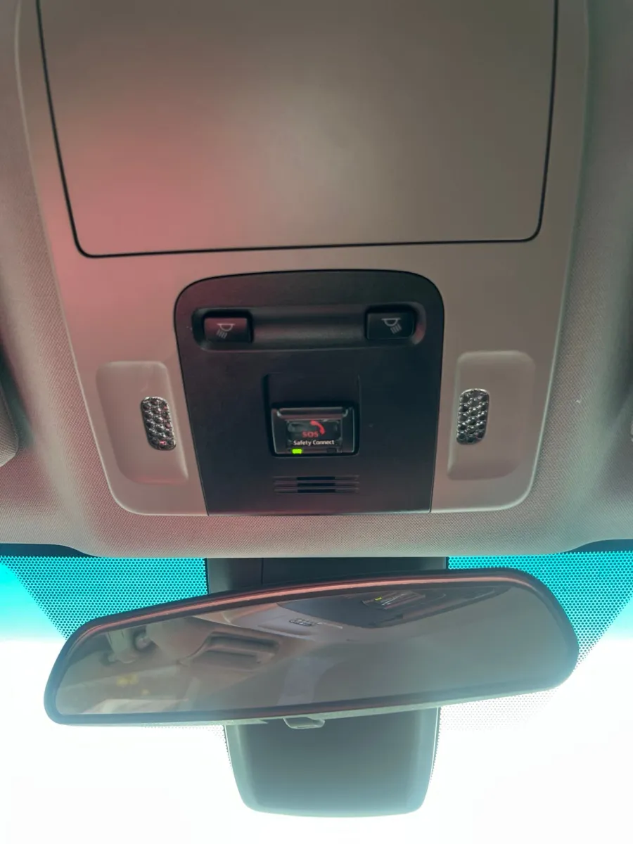 2020 Toyota Camry LE — photo 16
