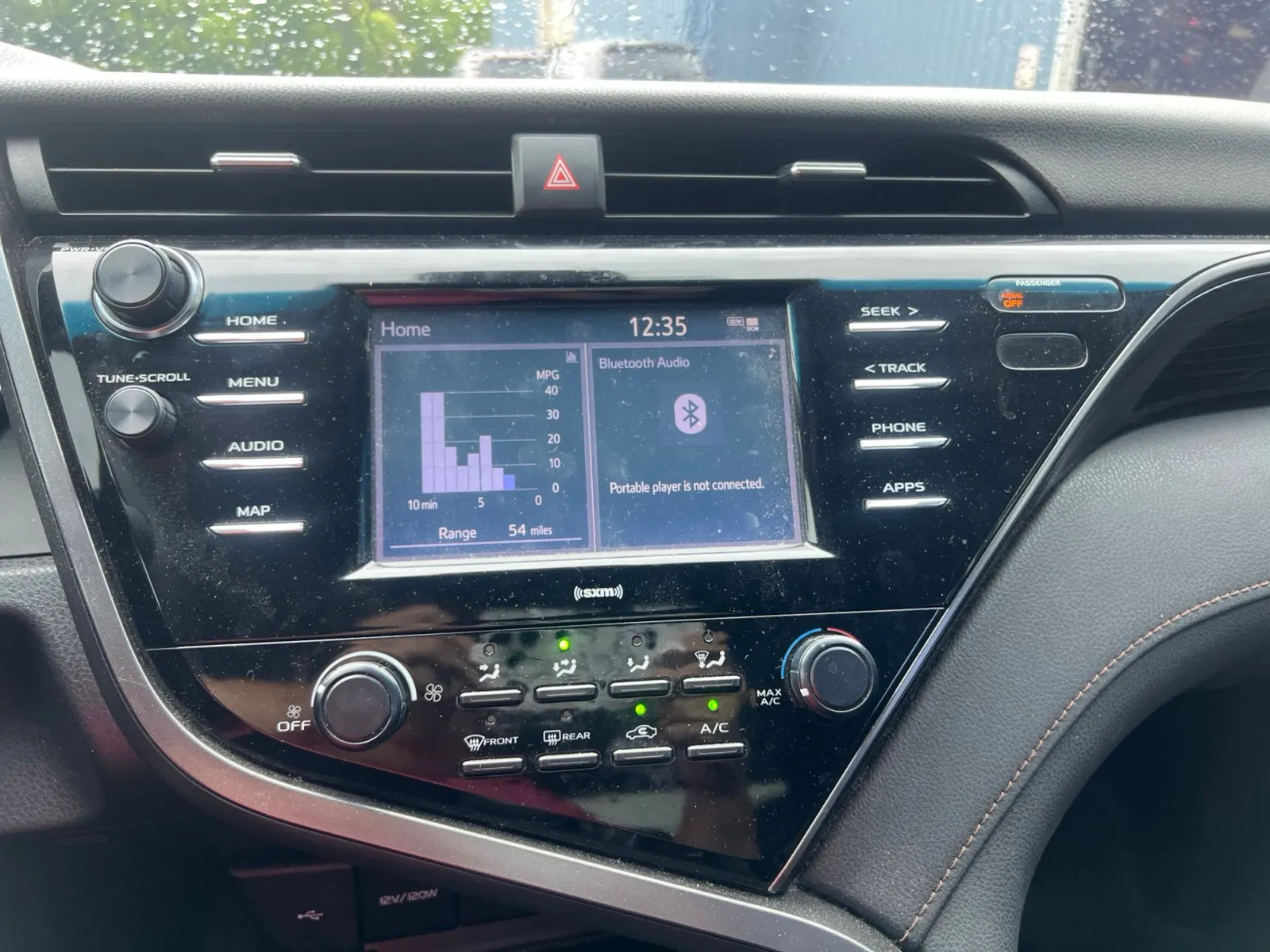 2020 Toyota Camry LE — photo 14