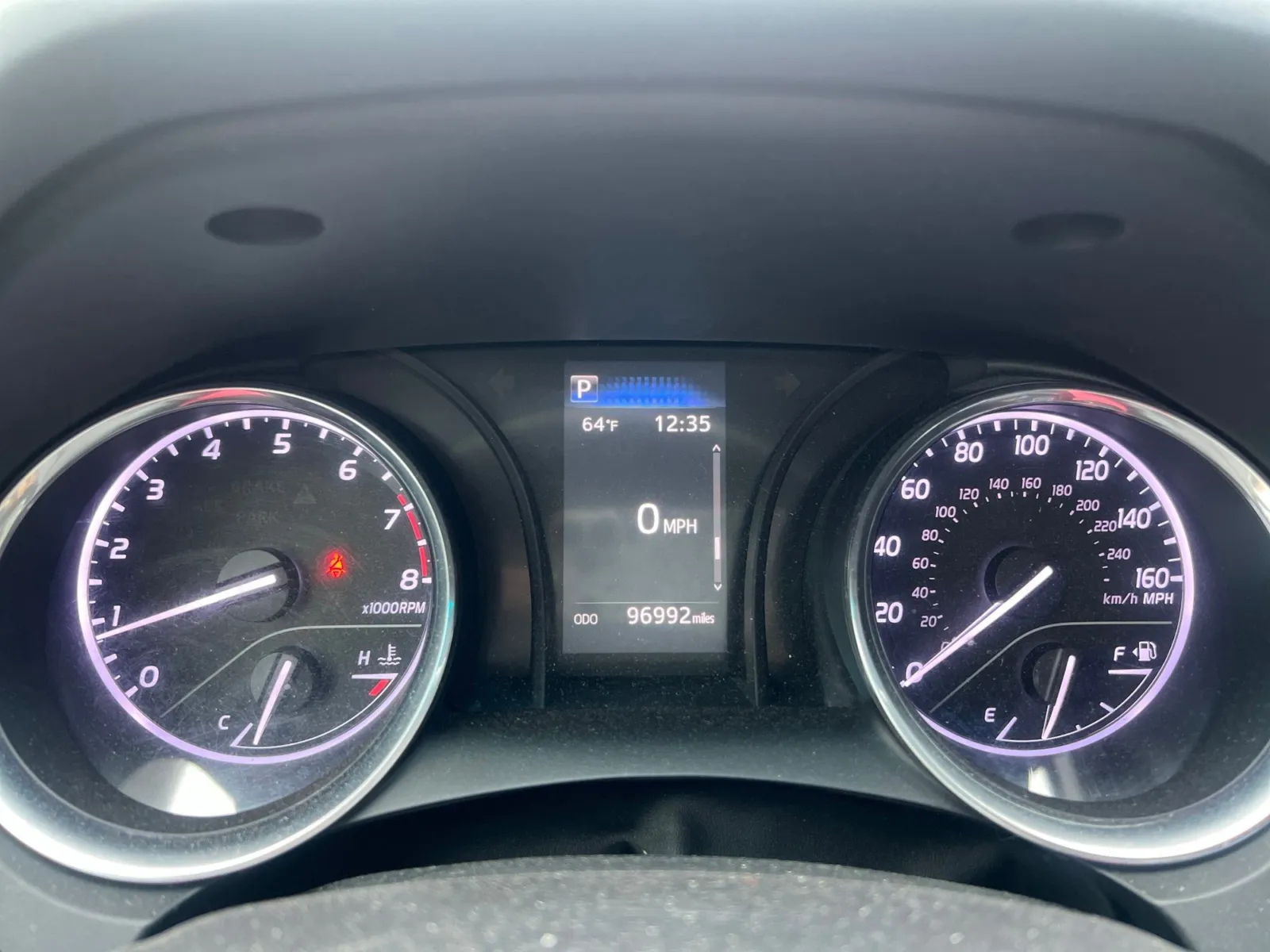 2020 Toyota Camry LE — photo 12
