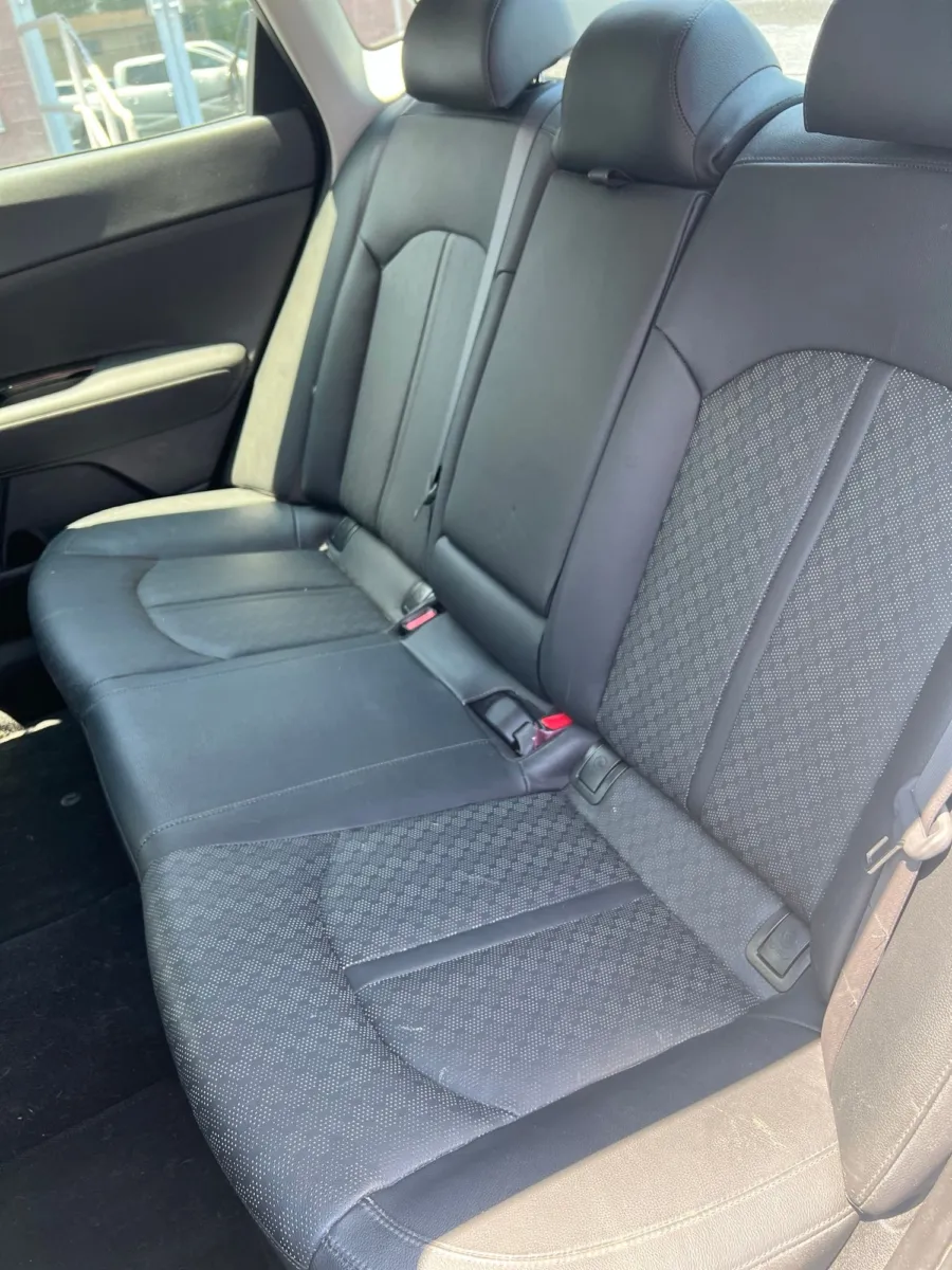 2017 Kia Optima Hybrid EX — photo 26