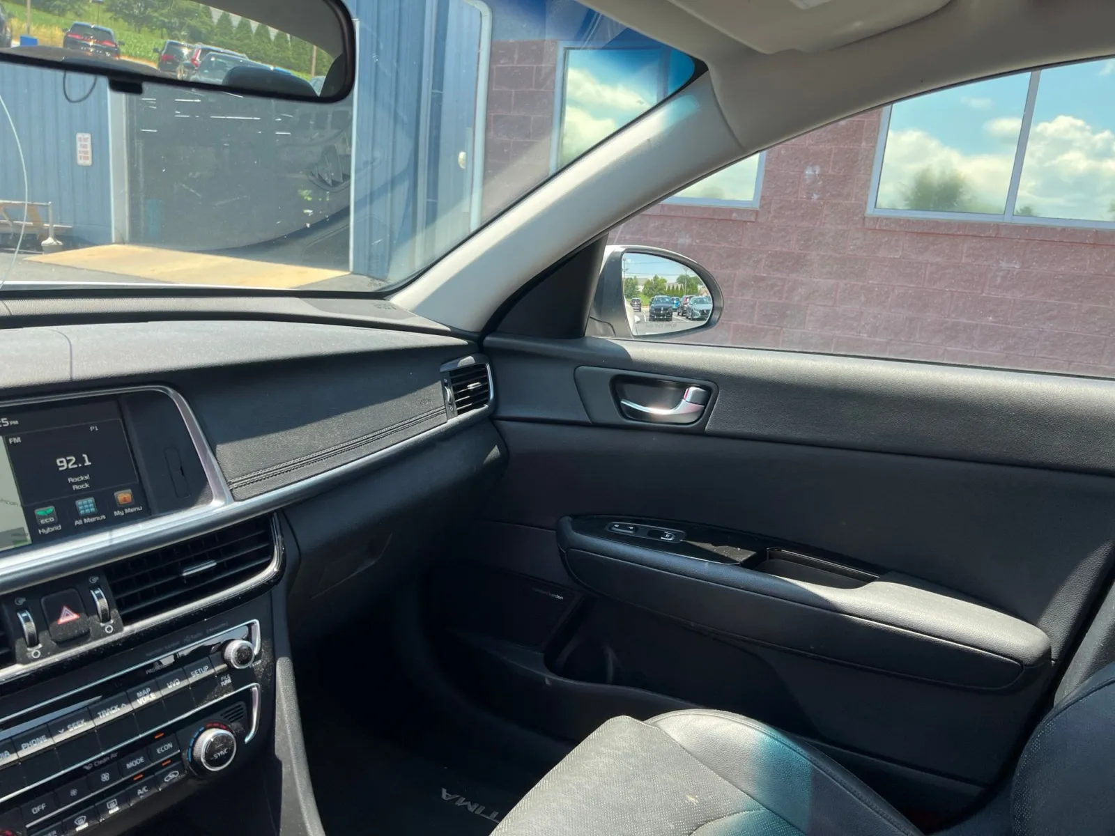 2017 Kia Optima Hybrid EX — photo 10