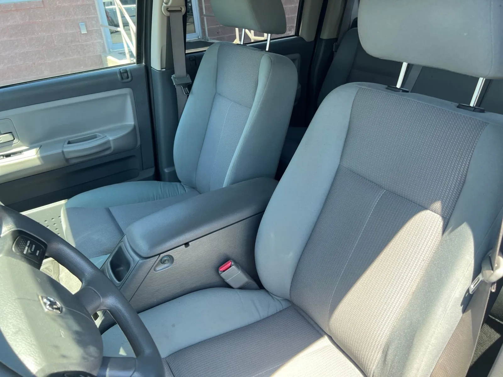2005 Dodge Dakota SLT — photo 10