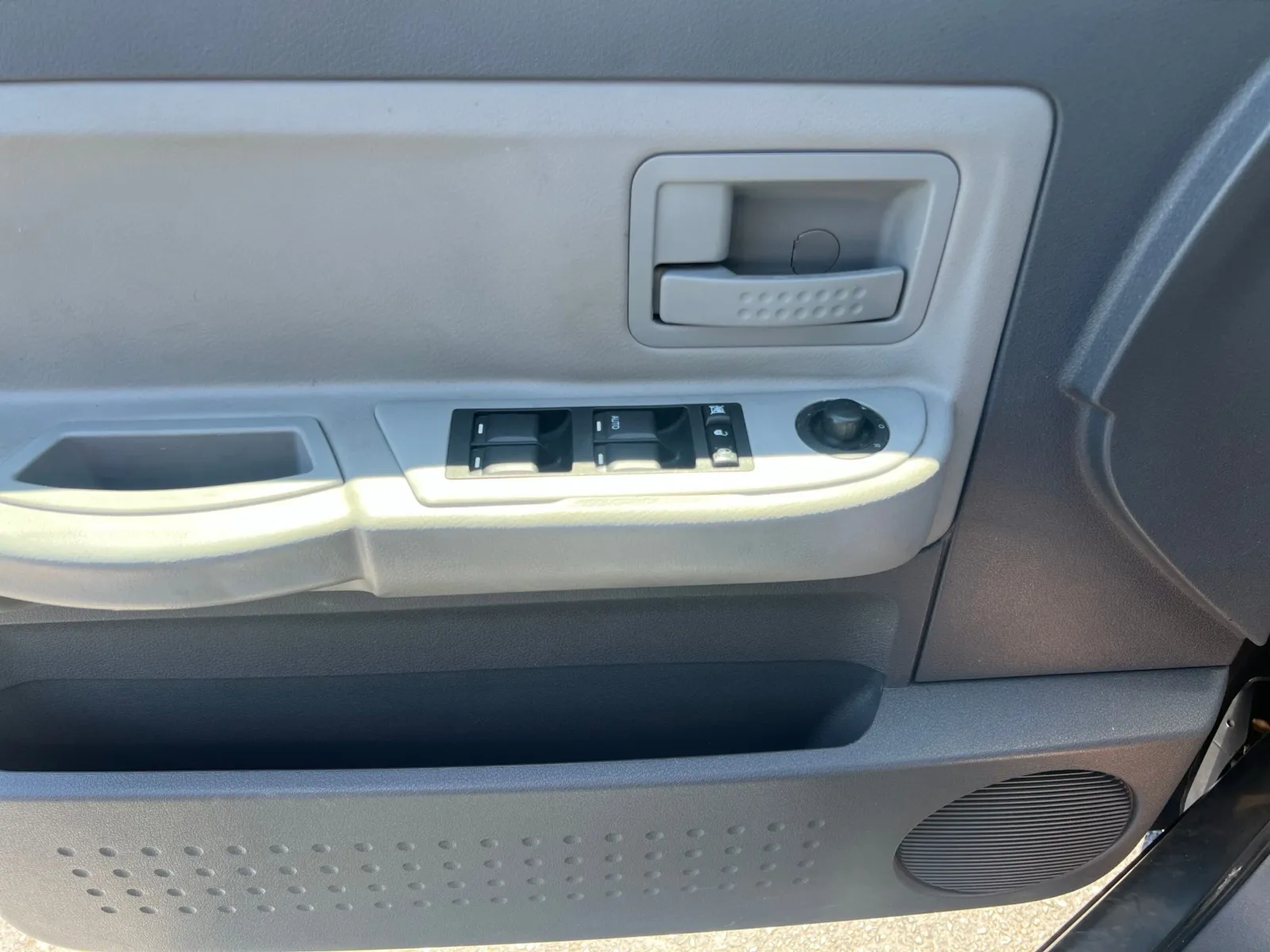 2005 Dodge Dakota SLT — photo 16