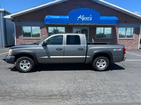 Photos of 2005 Dodge Dakota SLT for sale in Chambersburg, PA at Kyner's Auto Sales, Inc.