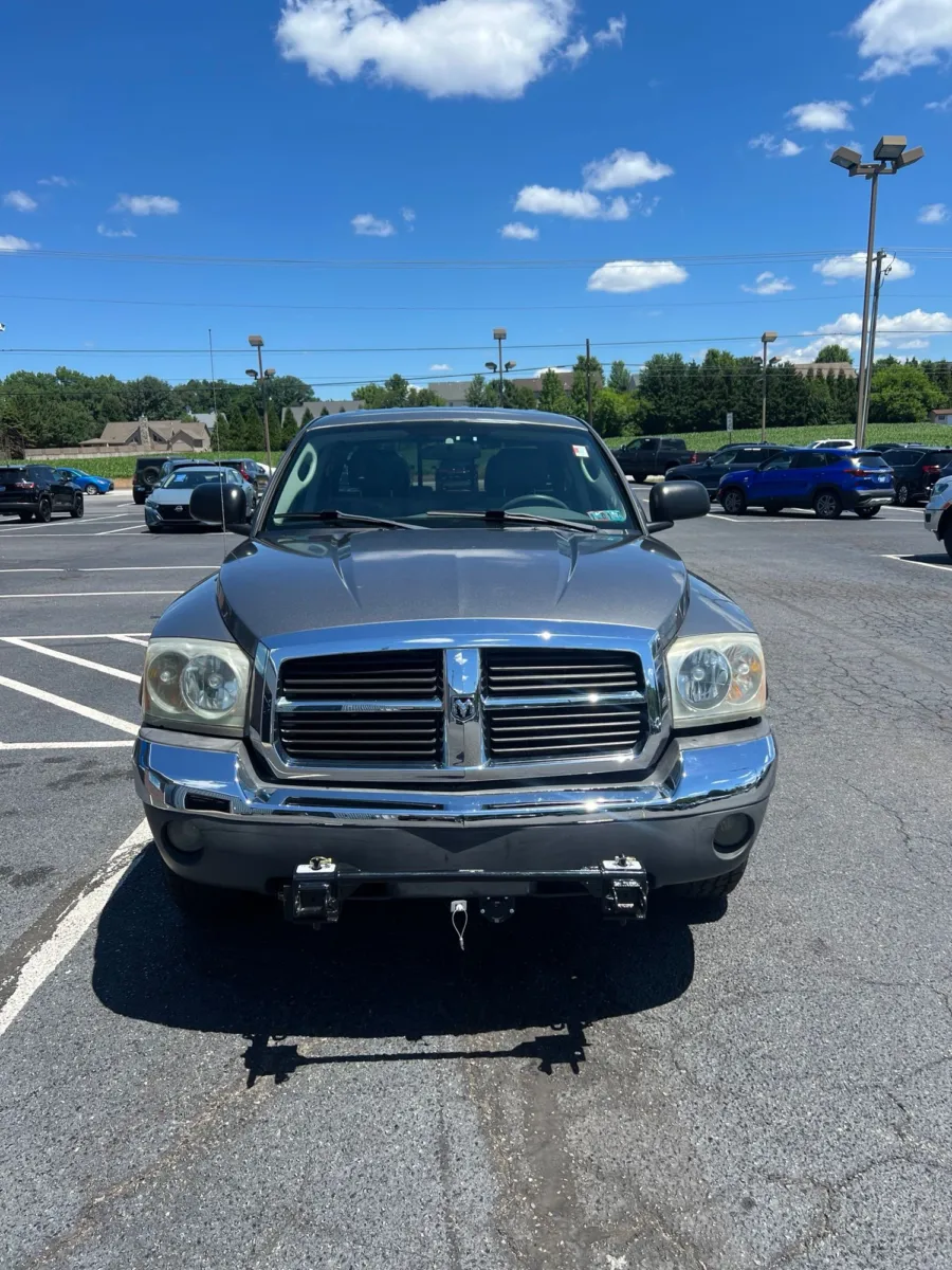 2005 Dodge Dakota SLT — photo 8