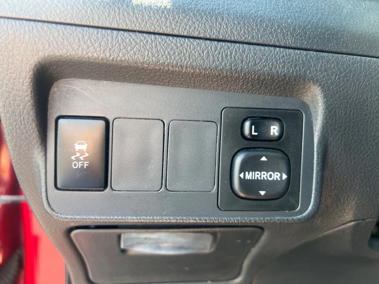 2011 Toyota Corolla S — photo 17