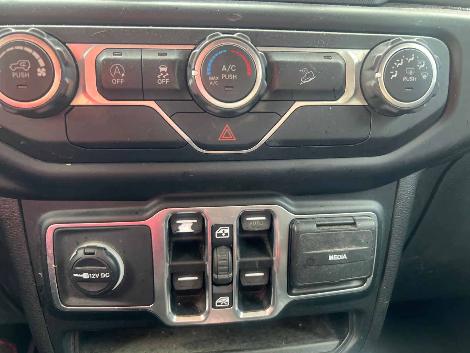 2019 Jeep Wrangler Unlimited Sport S — photo 17