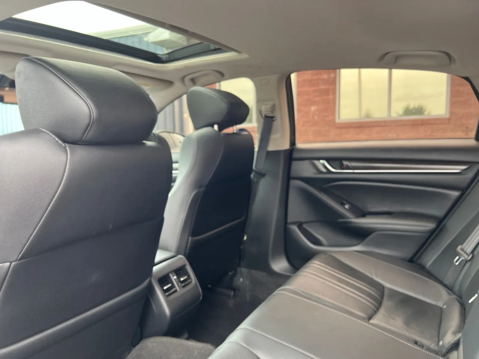 2020 Honda Accord EX-L — photo 22