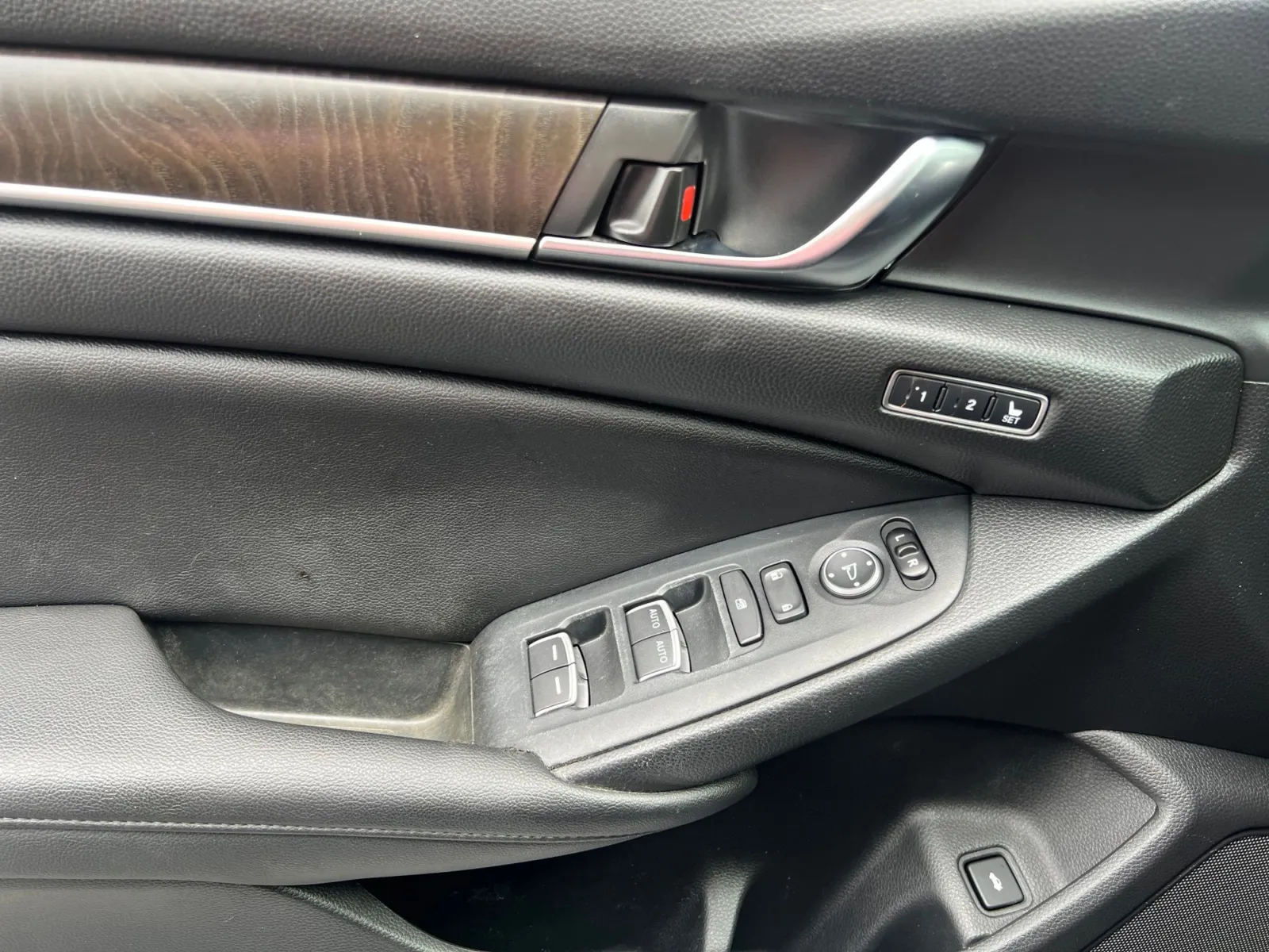 2020 Honda Accord EX-L — photo 20
