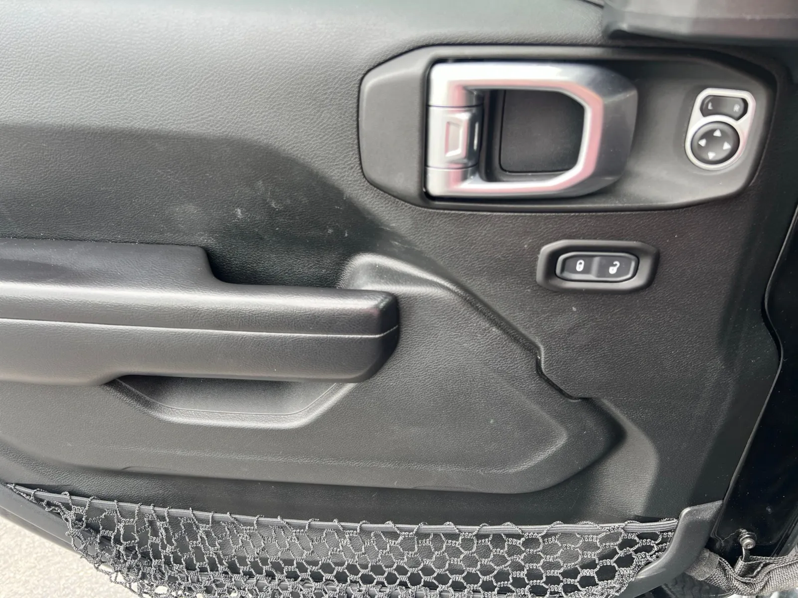 2020 Jeep Wrangler Unlimited Rubicon — photo 25