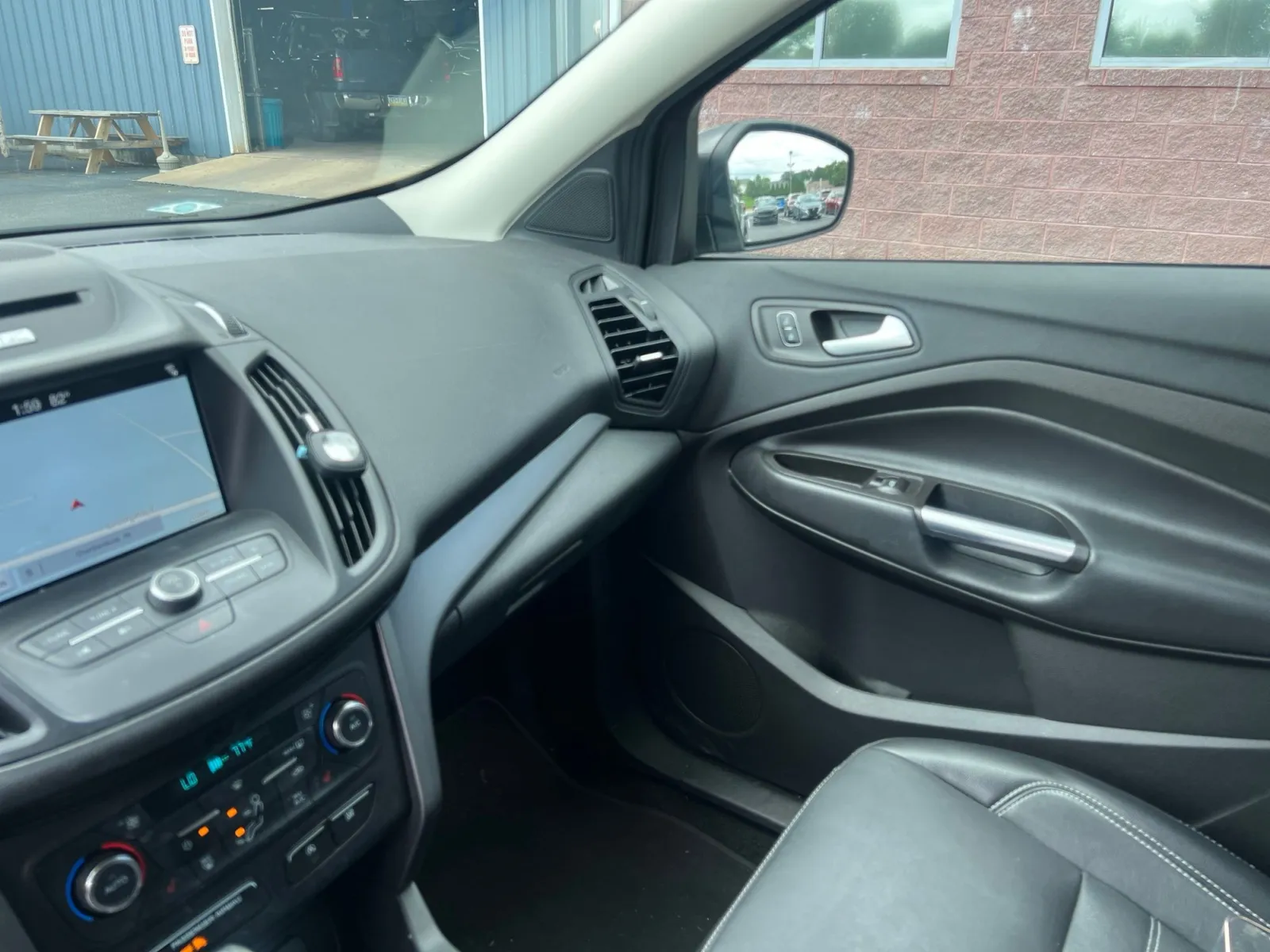 2017 Ford Escape SE — photo 10