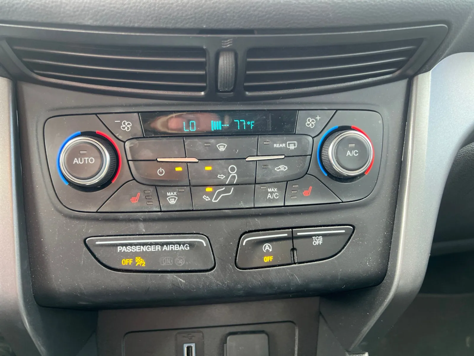 2017 Ford Escape SE — photo 16