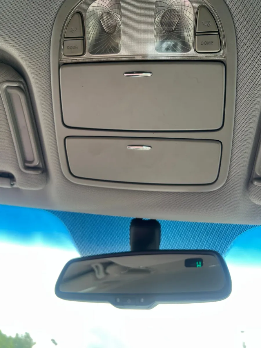 2011 Hyundai Santa Fe SE — photo 17