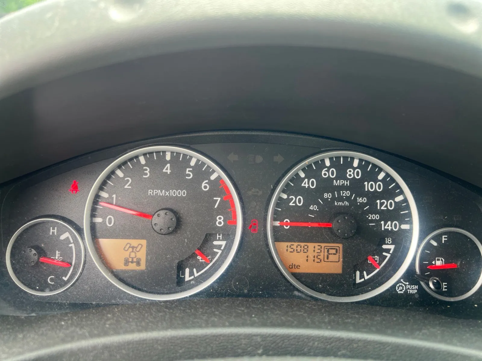2010 Nissan Xterra SE — photo 11