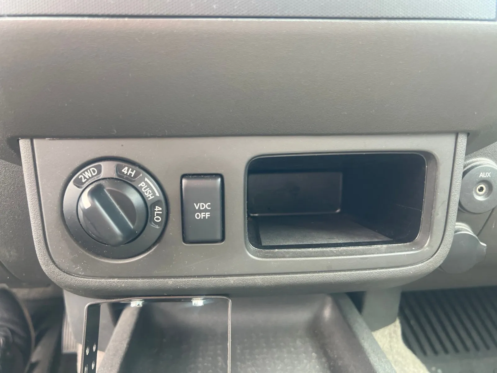 2010 Nissan Xterra SE — photo 14