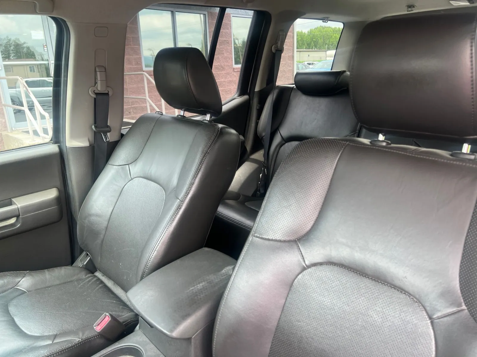 2010 Nissan Xterra SE — photo 10
