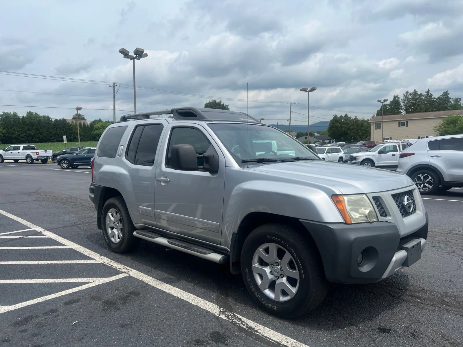 2010 Nissan Xterra SE — photo 7