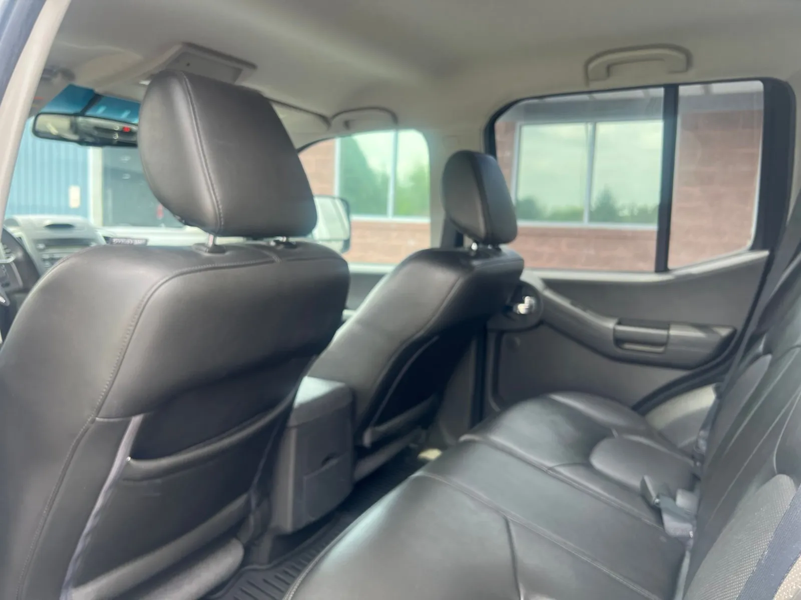 2010 Nissan Xterra SE — photo 18