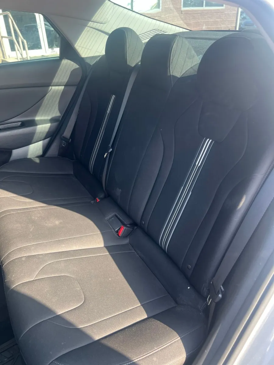 2023 Hyundai Elantra SEL — photo 22