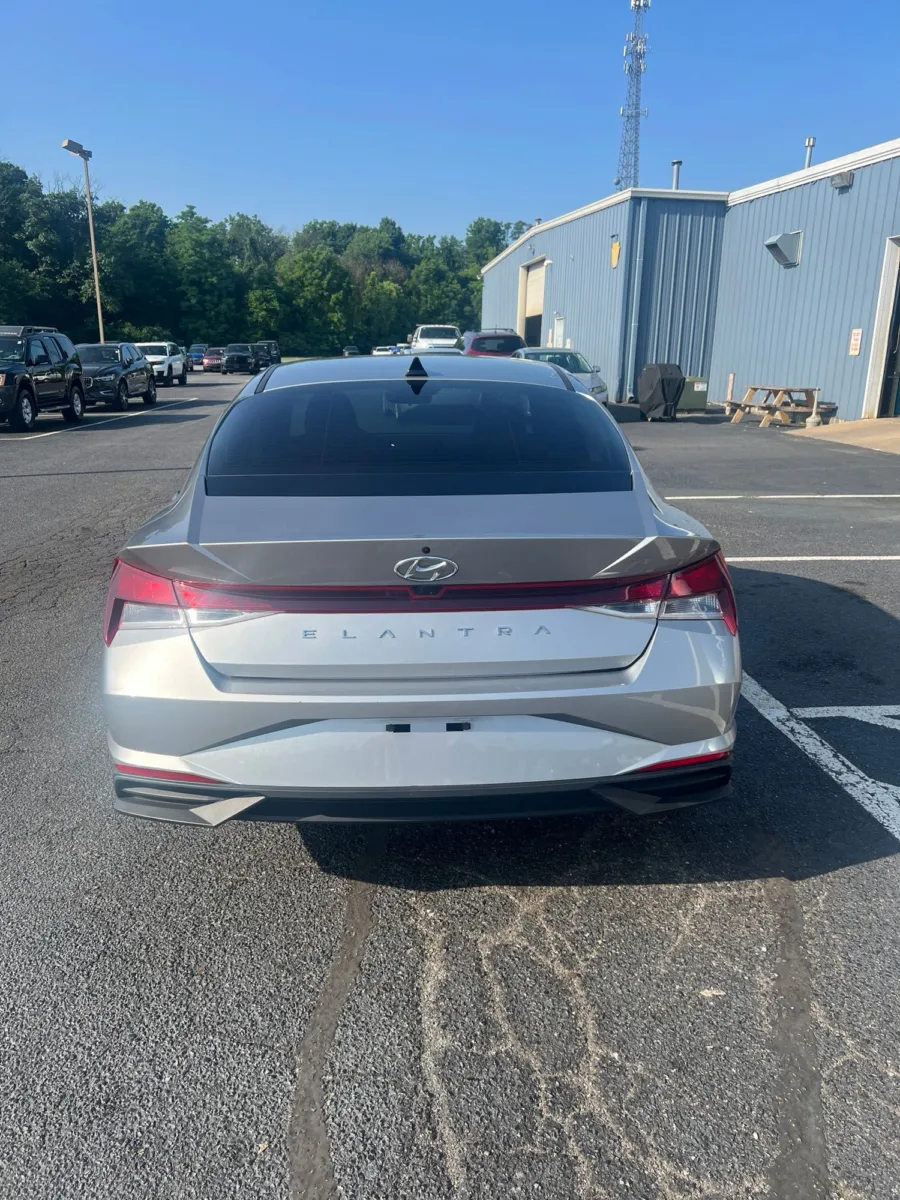 2023 Hyundai Elantra SEL — photo 5