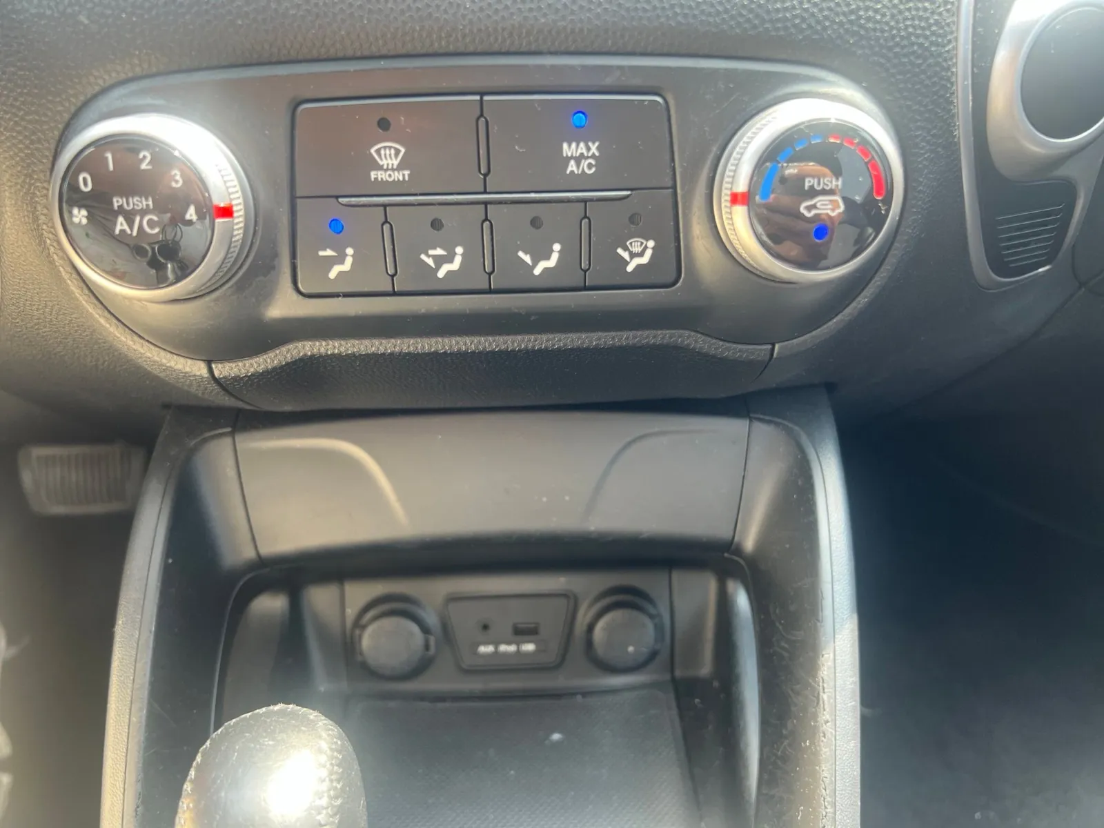 2010 Hyundai Tucson GLS — photo 14