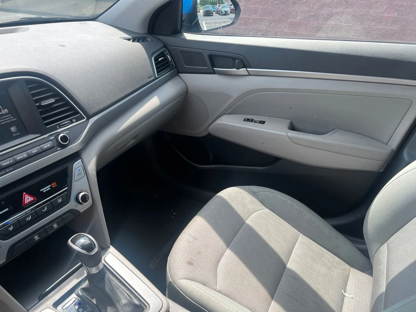 2017 Hyundai Elantra SE — photo 10