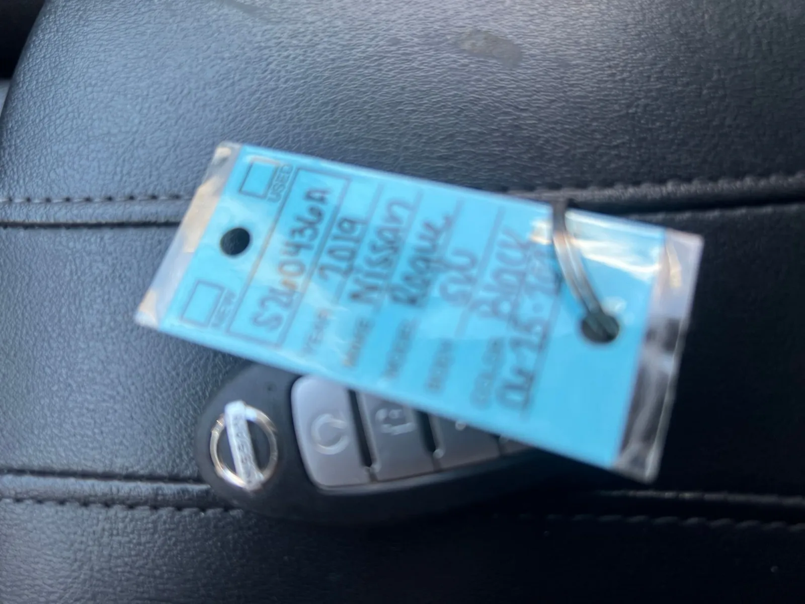 2019 Nissan Rogue SV — photo 24