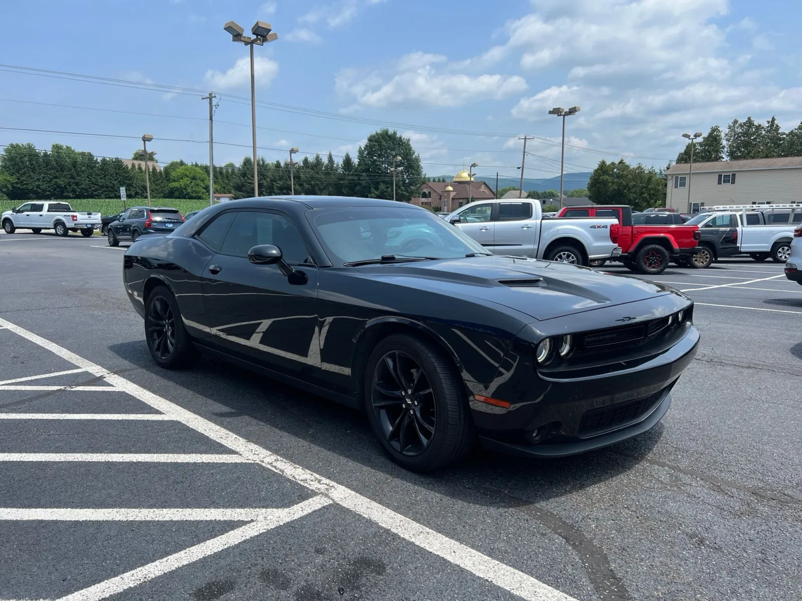 2017 Dodge Challenger SXT — photo 8