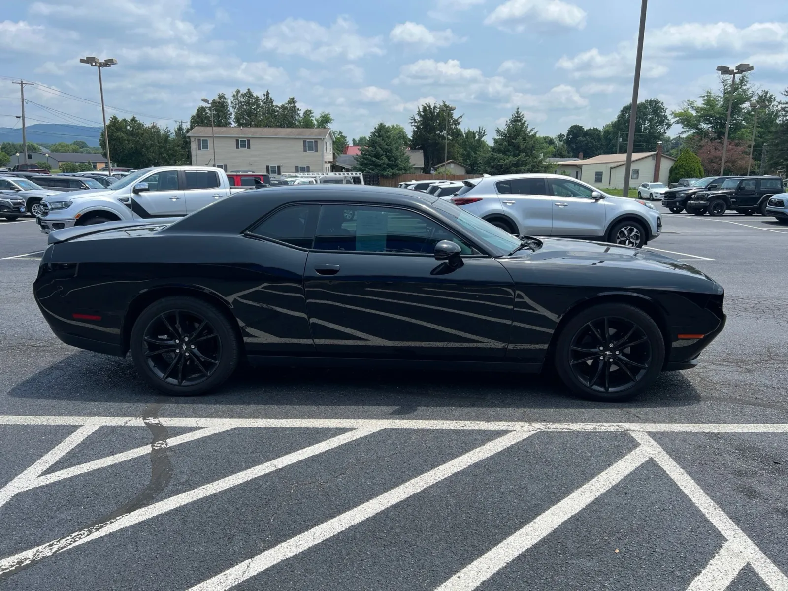 2017 Dodge Challenger SXT — photo 7