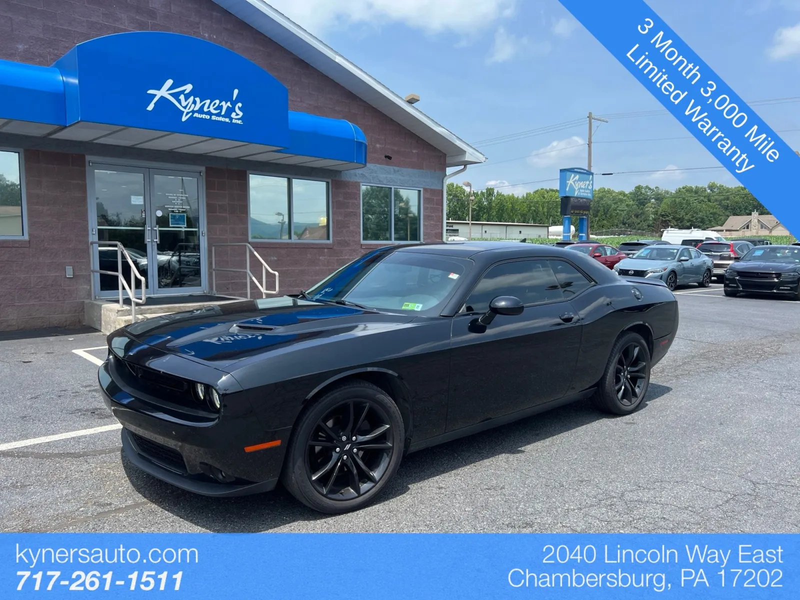 Black 2017 Dodge Challenger SXT for sale in Chambersburg, PA