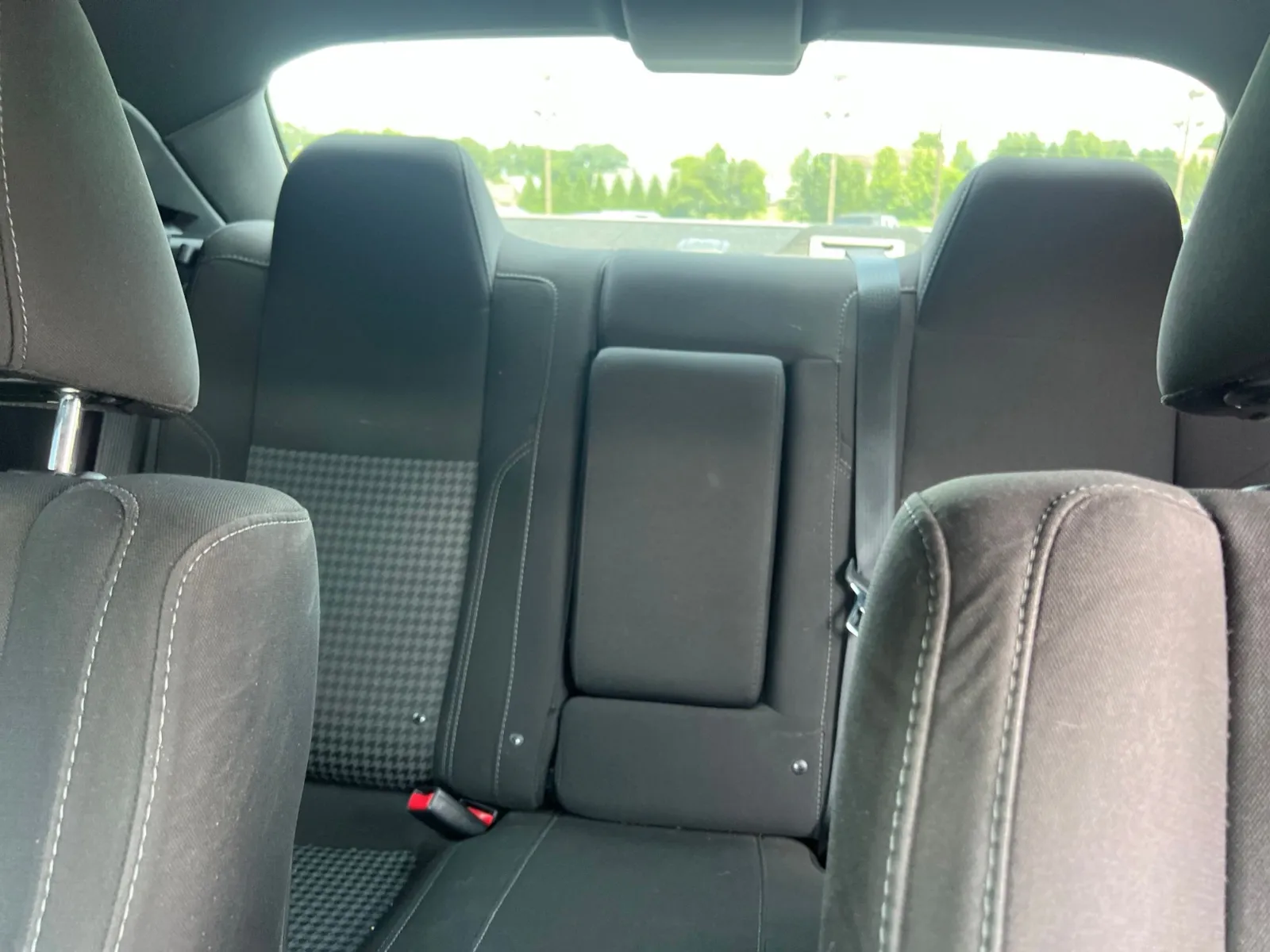 2017 Dodge Challenger SXT — photo 19