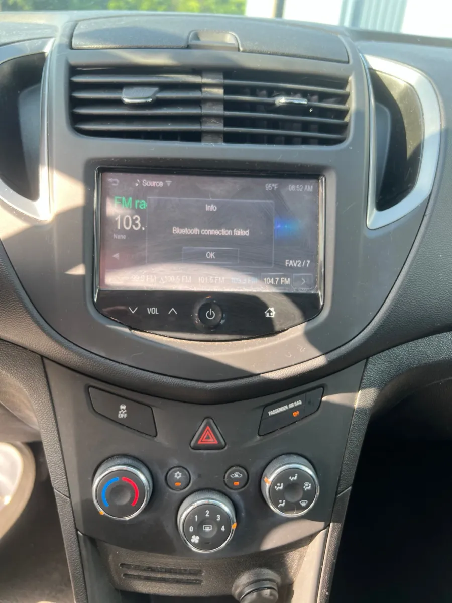 2016 Chevrolet Trax LS — photo 14