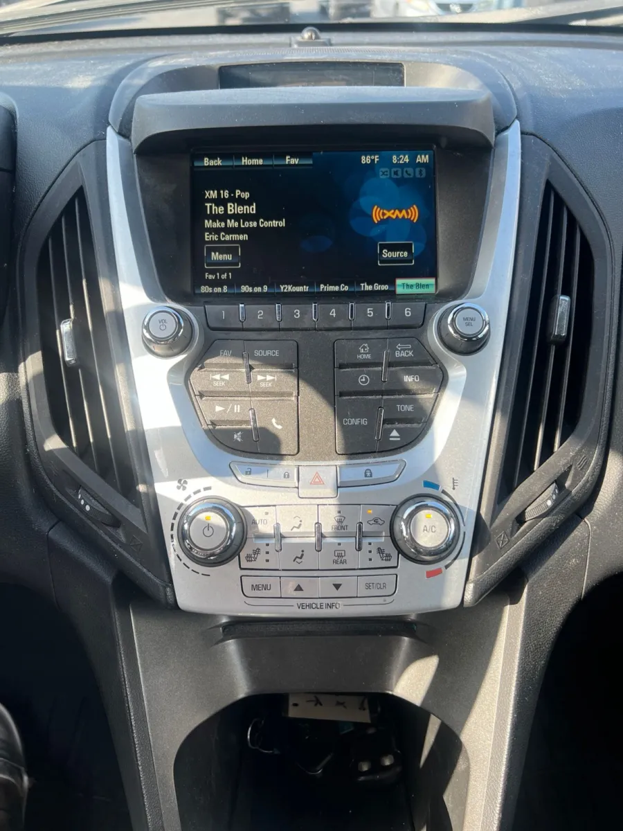 2012 Chevrolet Equinox LTZ — photo 10