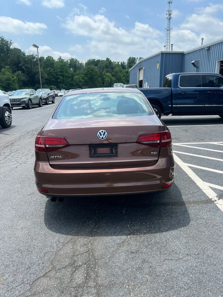 2017 Volkswagen Jetta 1.4T S — photo 5
