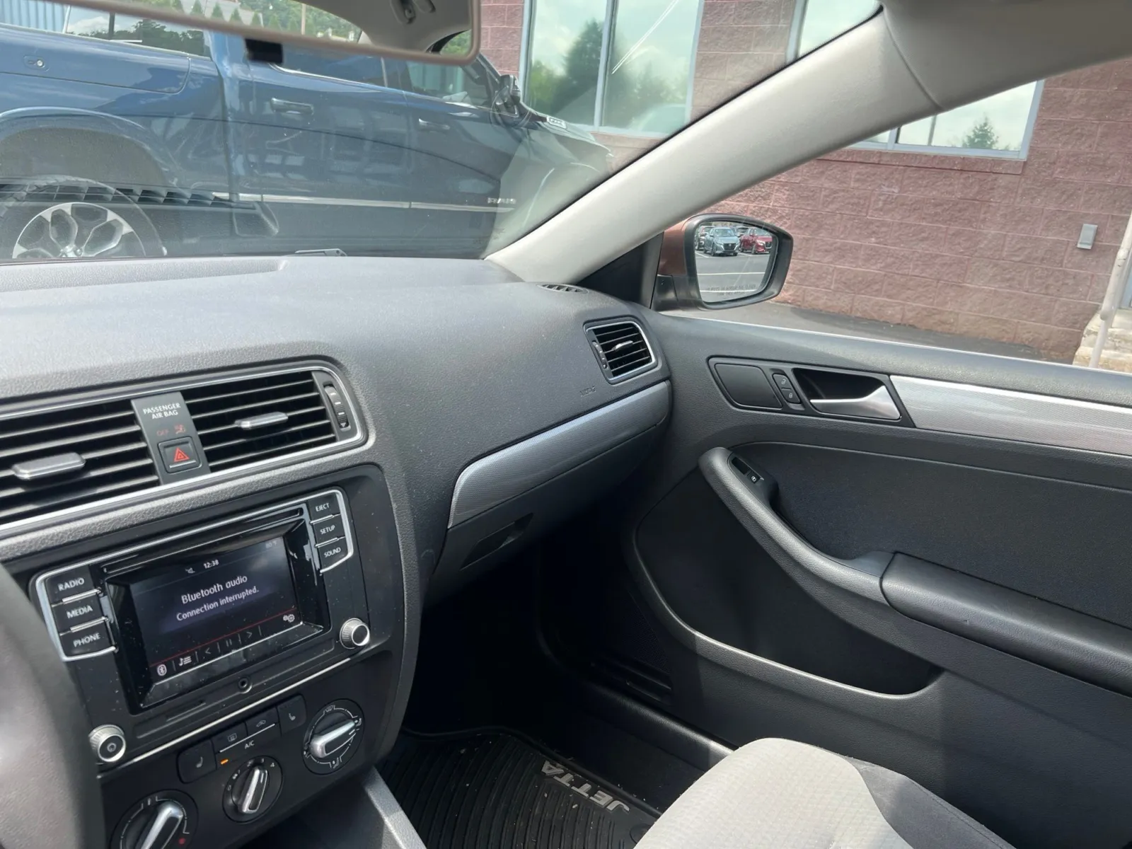 2017 Volkswagen Jetta 1.4T S — photo 10