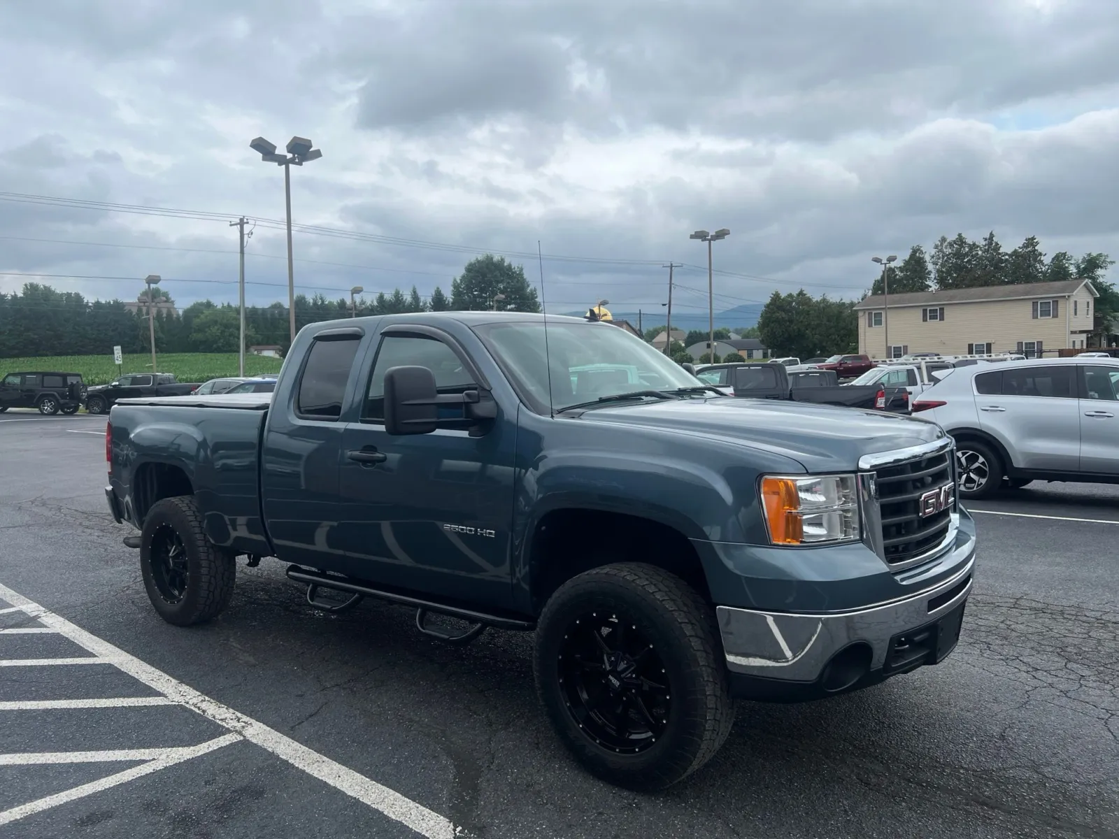 2010 GMC Sierra 2500HD SLE — photo 7