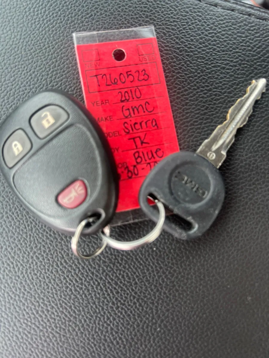 2010 GMC Sierra 2500HD SLE — photo 25