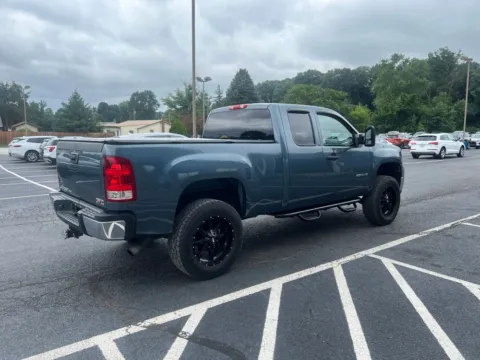 More photos of 2010 GMC Sierra 2500HD SLE at Kyner's Auto Sales, Inc., PA