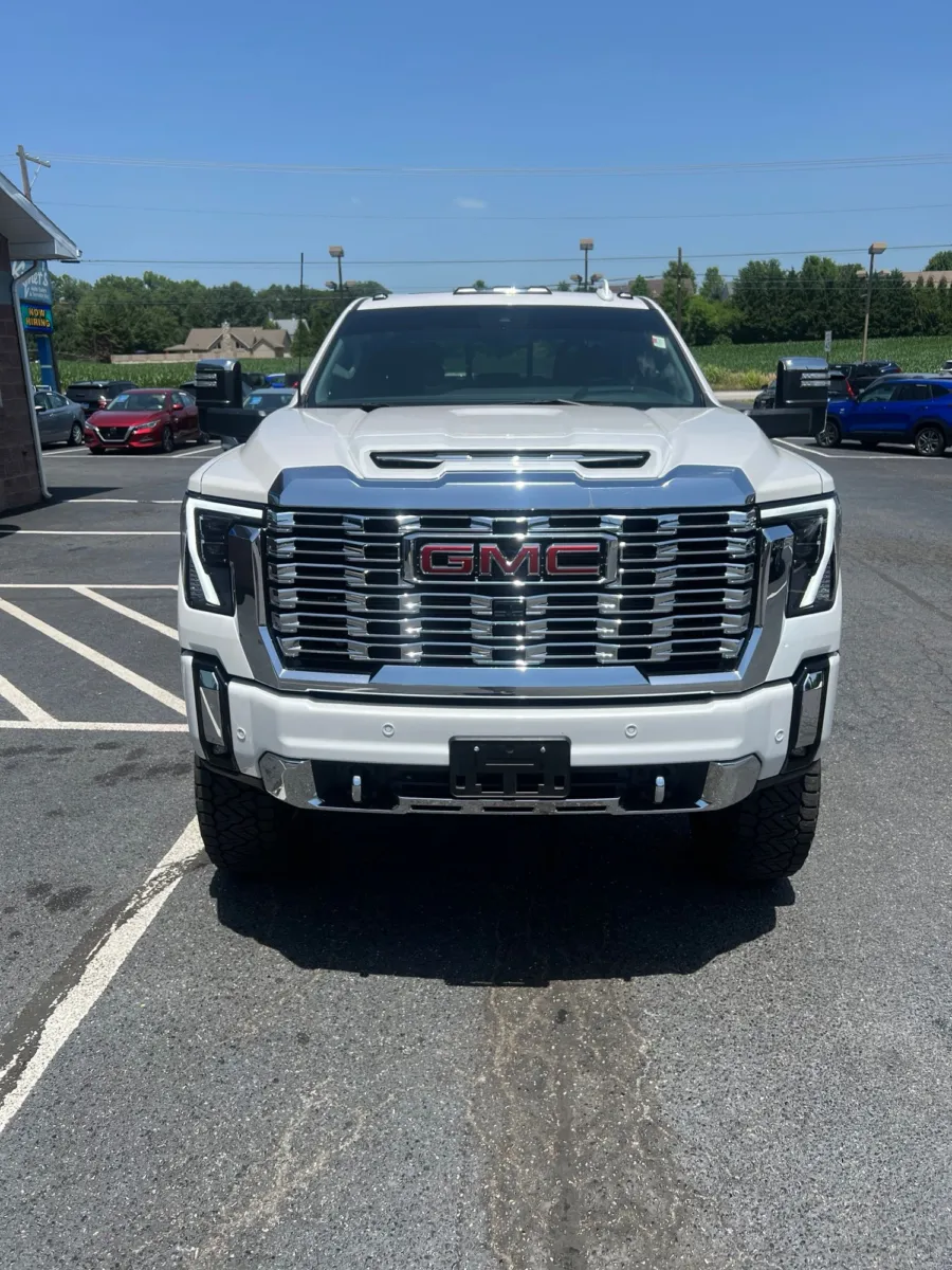 2024 GMC Sierra 2500HD Denali — photo 9