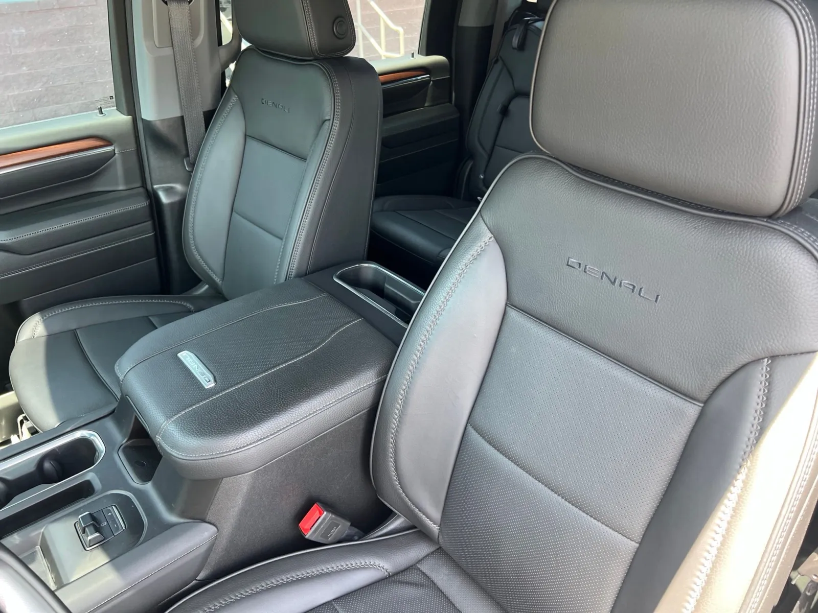 2024 GMC Sierra 2500HD Denali — photo 14